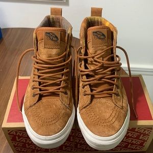 Vans Off the Wall MTE Scotchgard Suede SK8-Hi Shoes